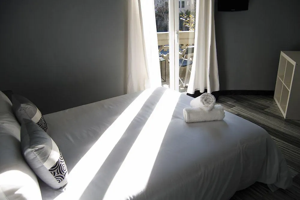 Hostal Boutique Khronos Барселона 2*,