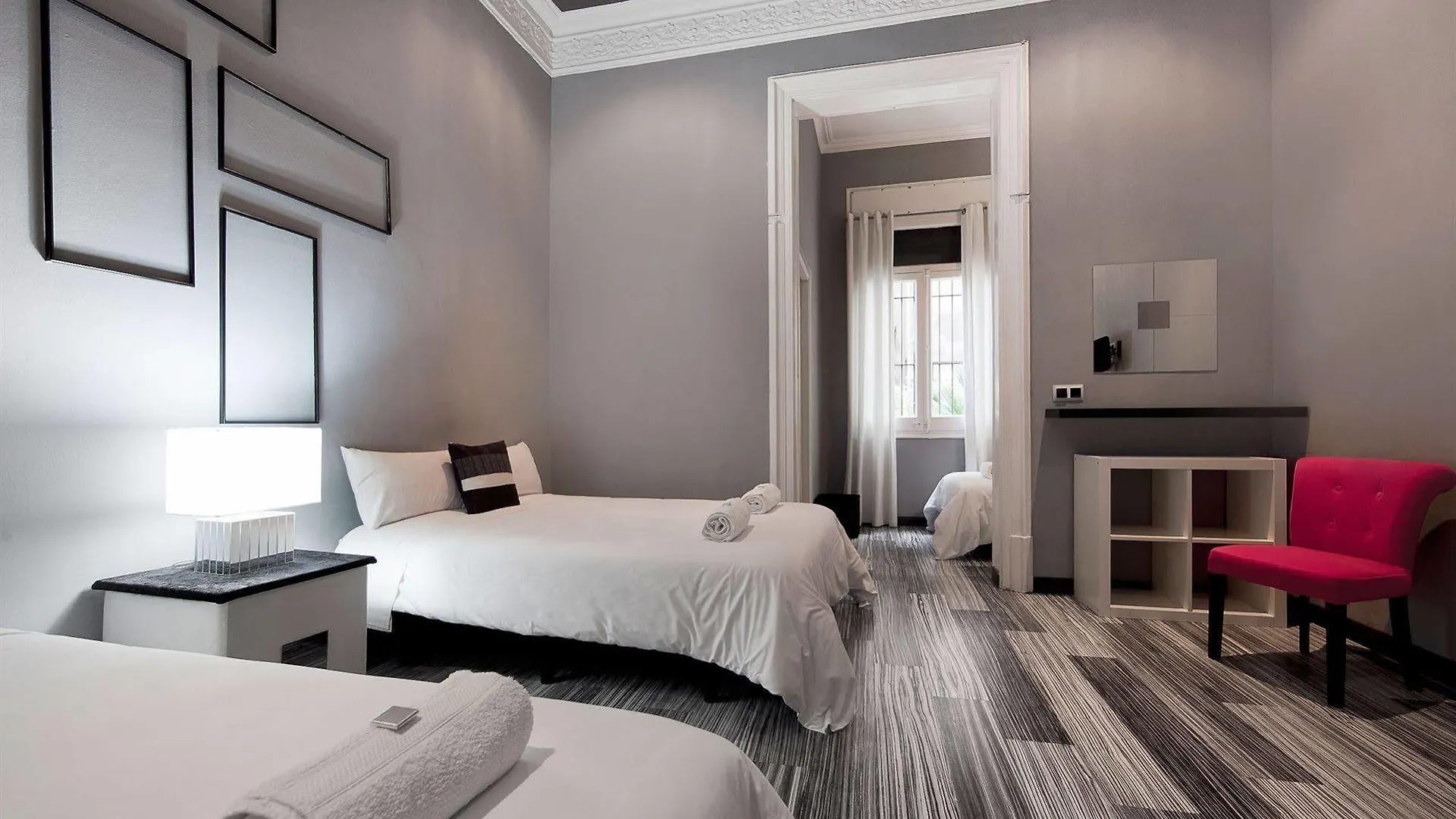 Hostal Boutique Khronos Барселона